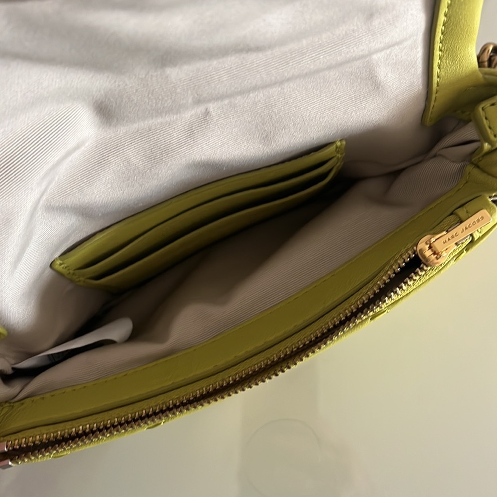 Authentic Marc Jacobs Handbag - Picture 8 of 15